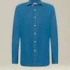 Camicia casual in denim blu con bottoni in madreperla
