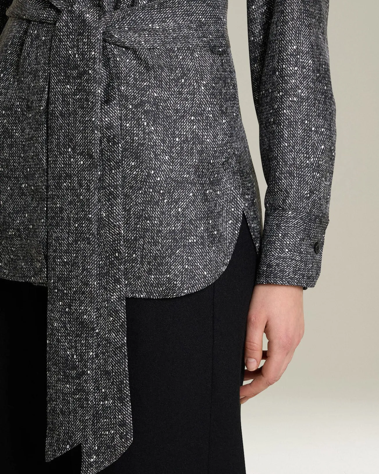 Camicia in Seta Lamé con Sciarpina