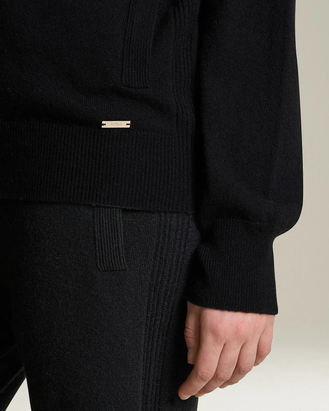 Cardigan donna con zip nero 100% Cashmere