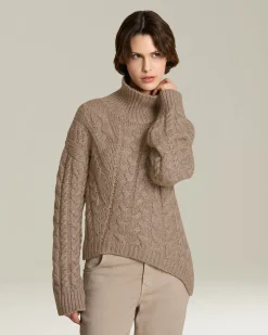 Maglione donna a trecce a collo alto beige in cashmere e seta