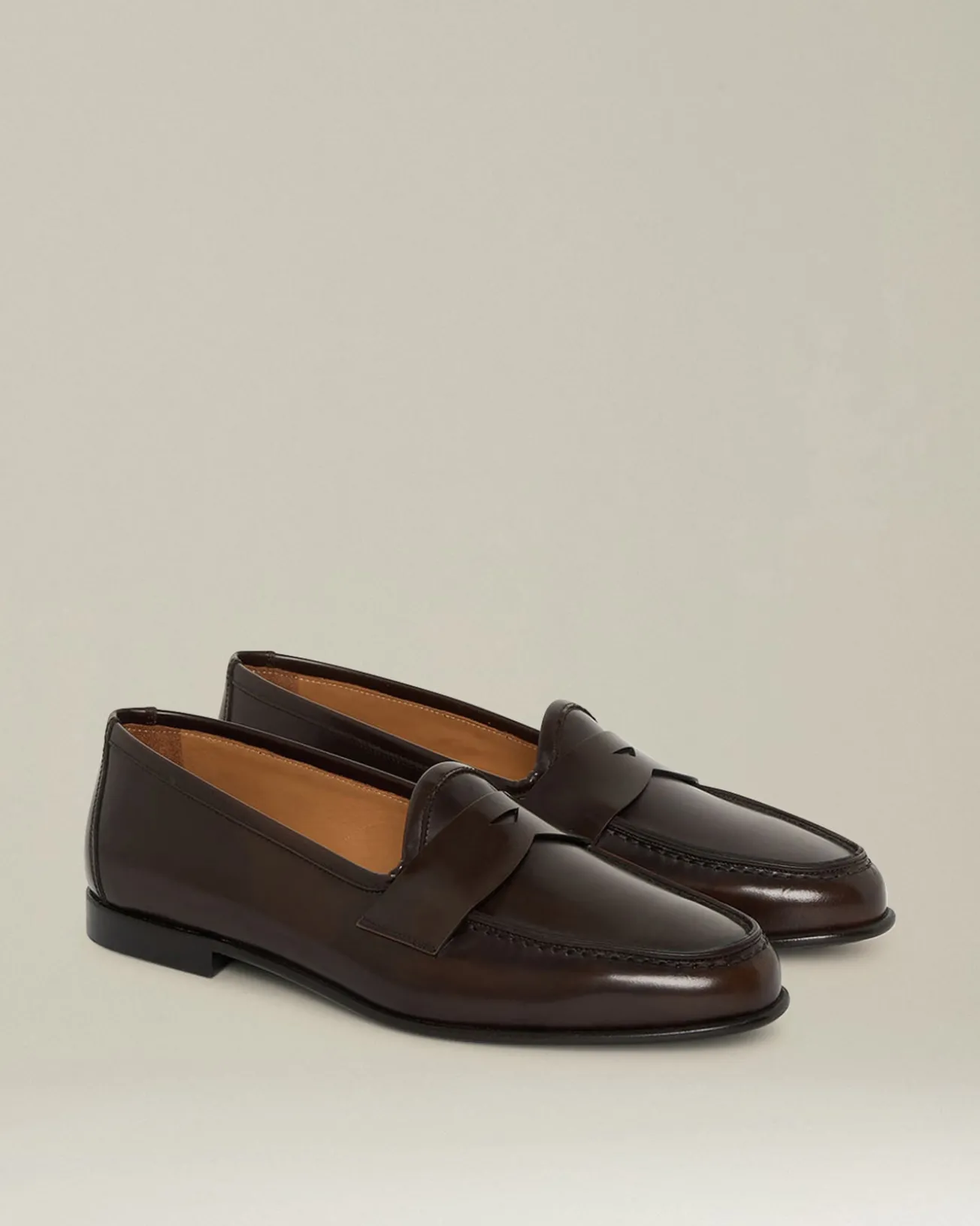Mocassino uomo classico in vitello spazzolato testa di moro
