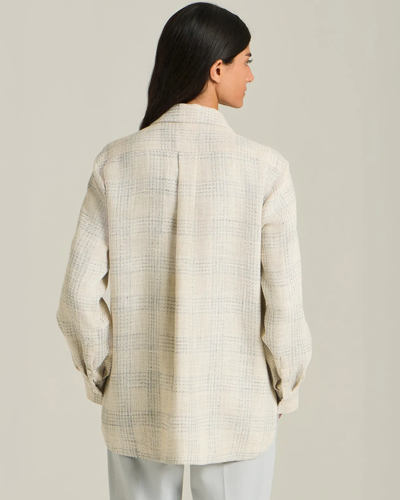 Overshirt donna a quadri panna in blend di seta e lino