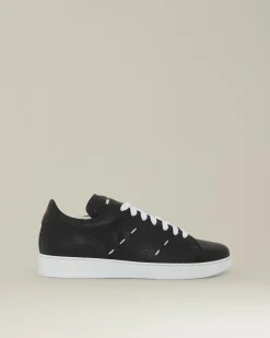 Sneakers uomo in pelle di vitello nera con cuciture