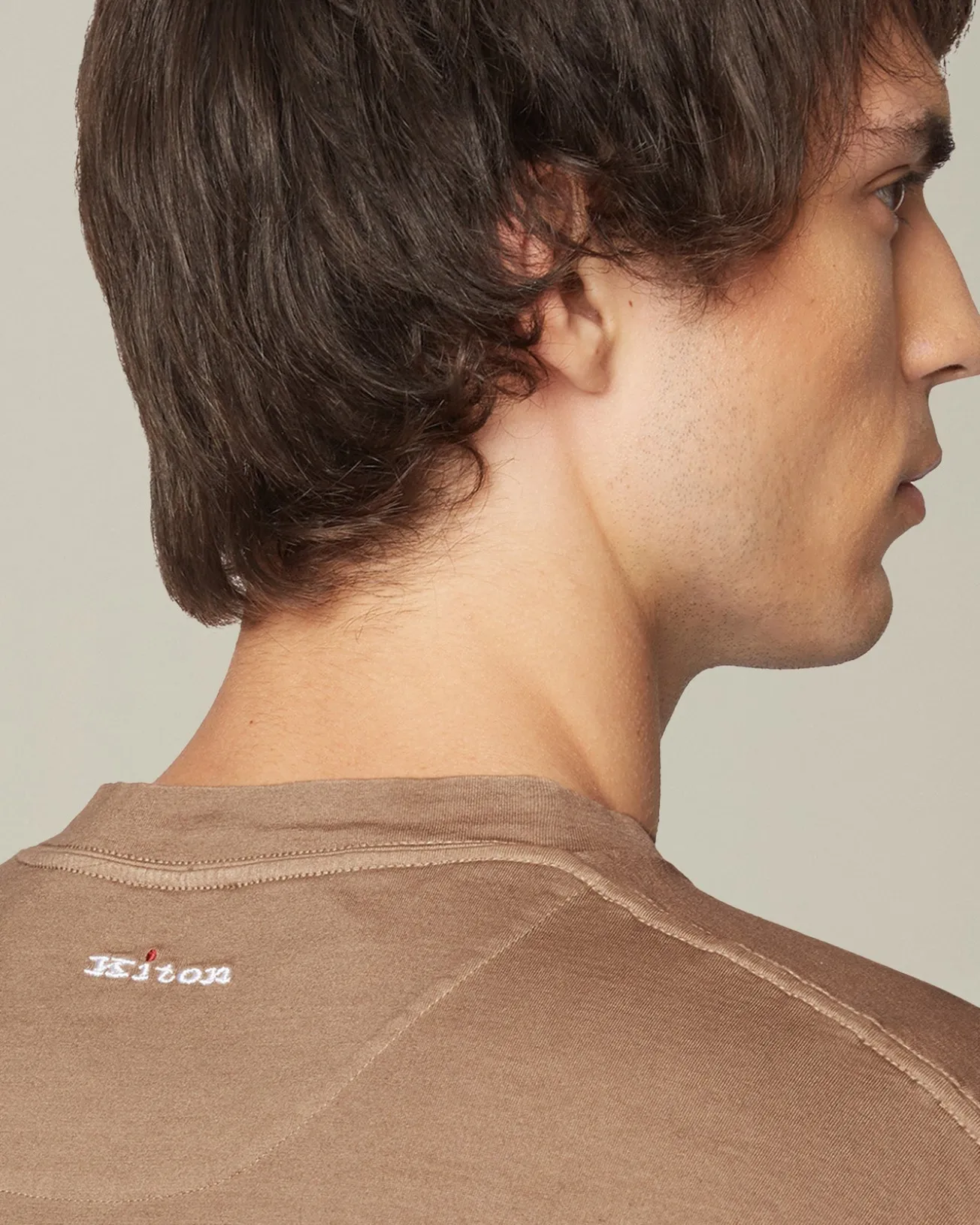 T-shirt in sofficie cotone color cammello